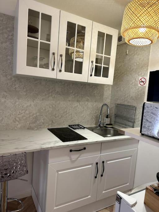Appartement Cosy Avec Balcon Et Piscine Besançon Exteriér fotografie